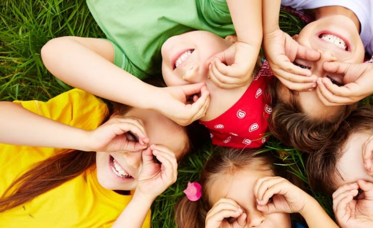 10 ways natural playgrounds benefit a child's development